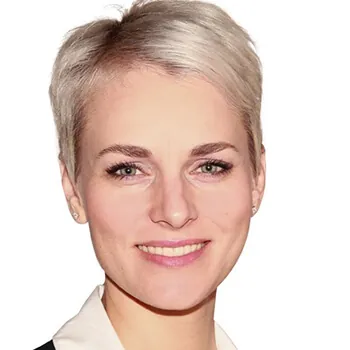 Dr. Carelyn de Kock Dr. Carelyn de Kock