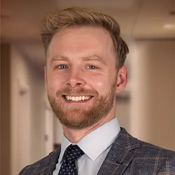 Dr. Zach Cairns Dr. Zach Cairns
